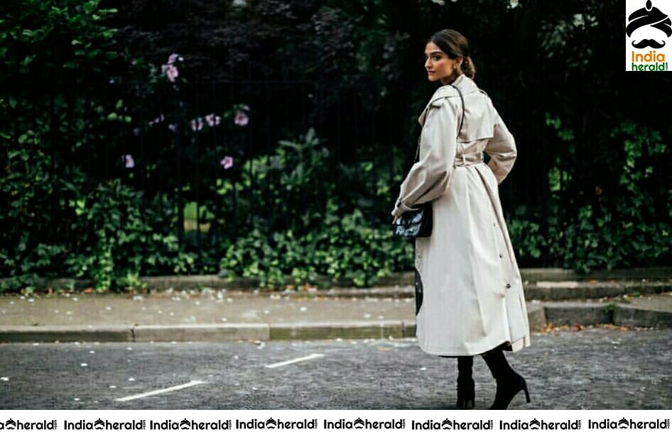 A Gorgeous Sonam Looking Like A British lady