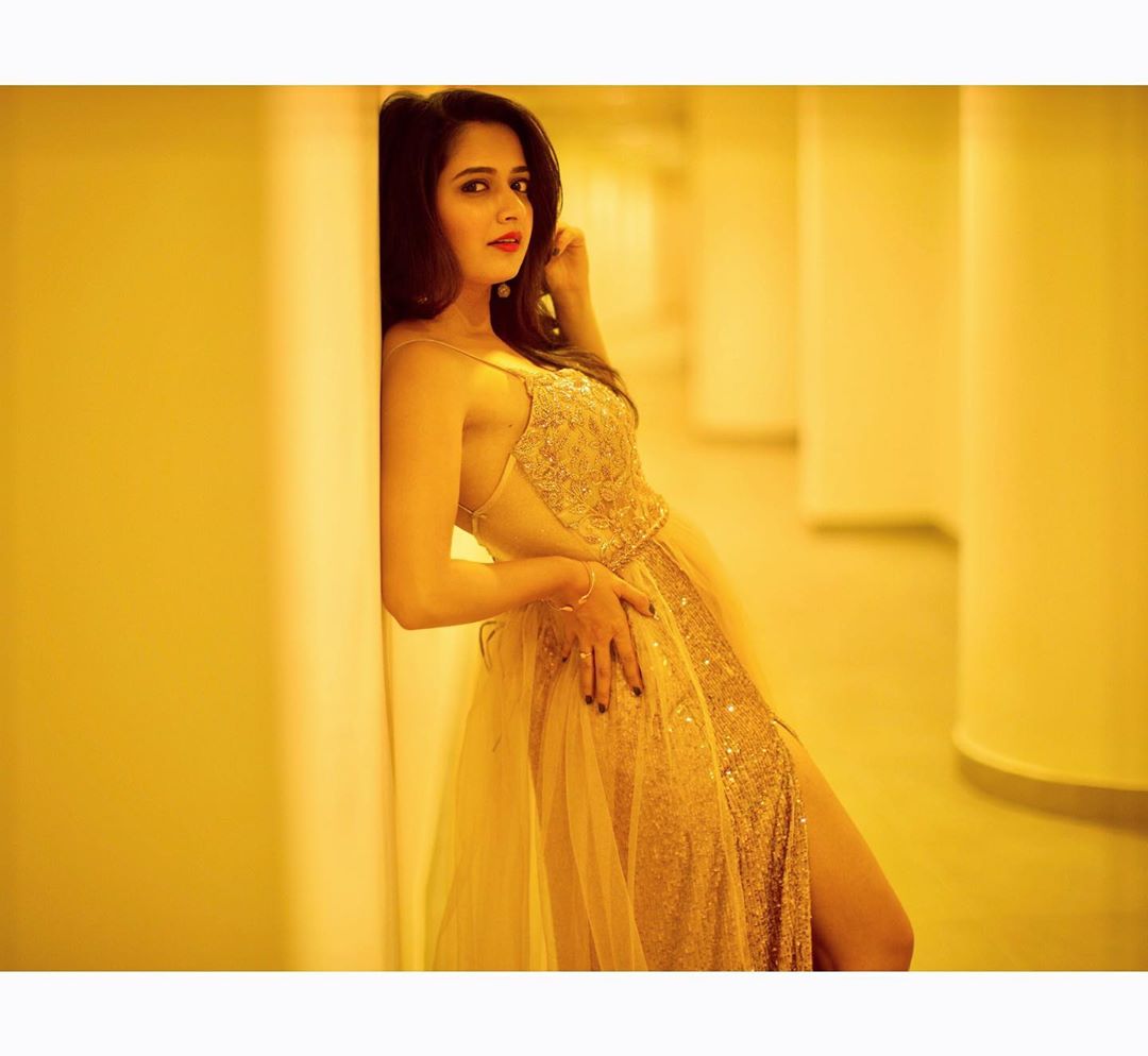 Aashika Rangnath latest images