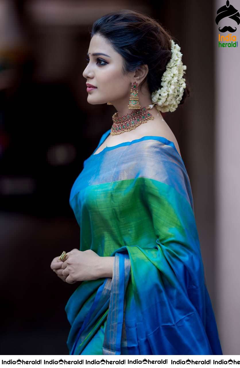 Aathmika is too gorgeous and traditional in Saree