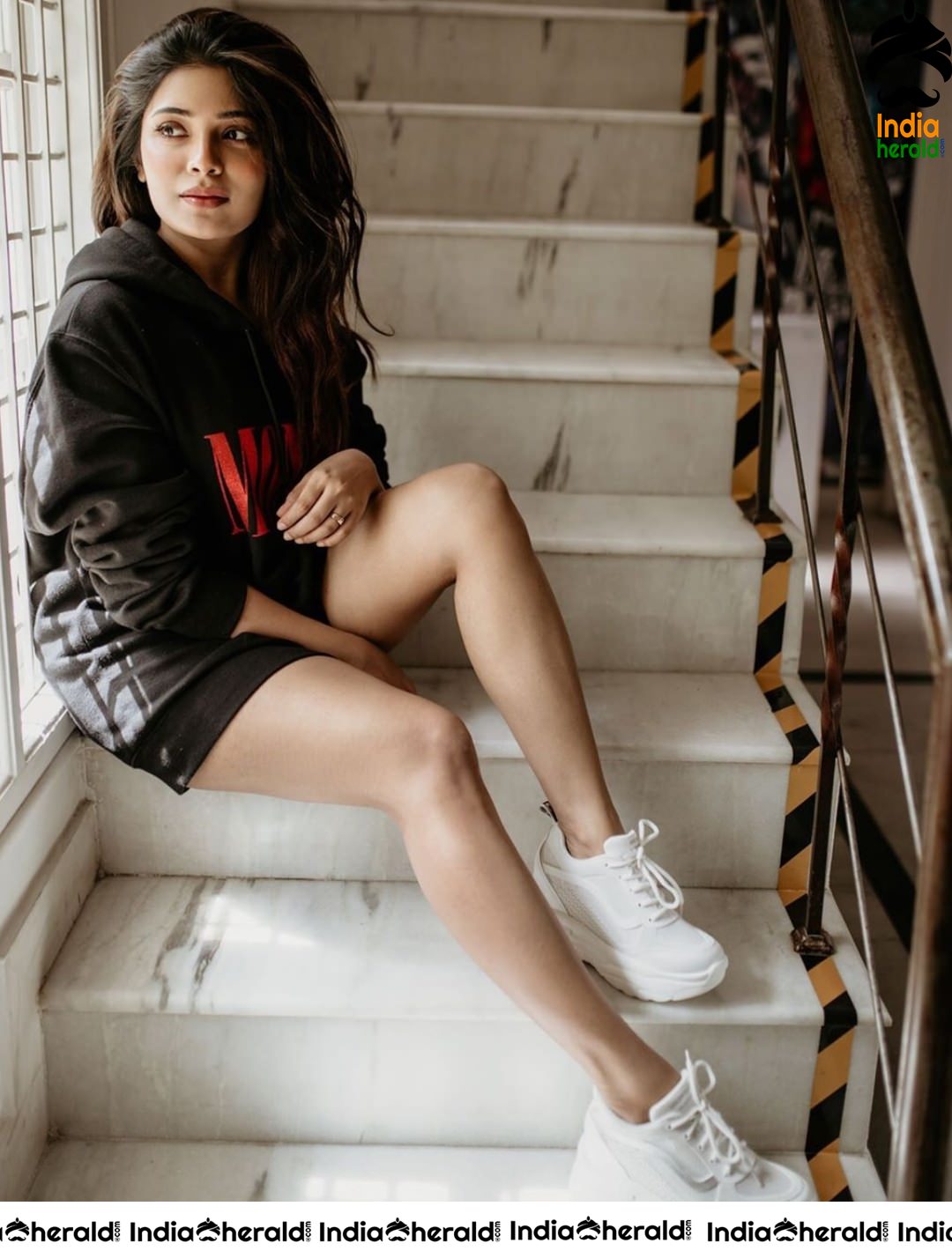 Aathmika latest Mesmerising Photo Stills