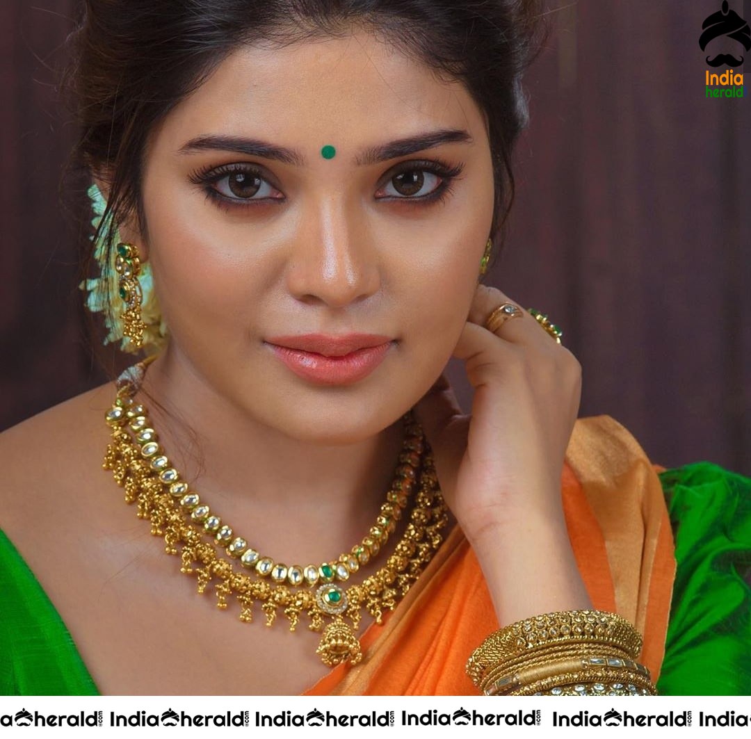 Actress Aathmika Latest HD Photoshoot Stills