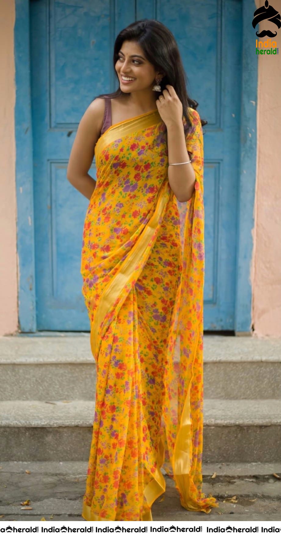 Actress Anandhi Latest Cute Photos in Saree