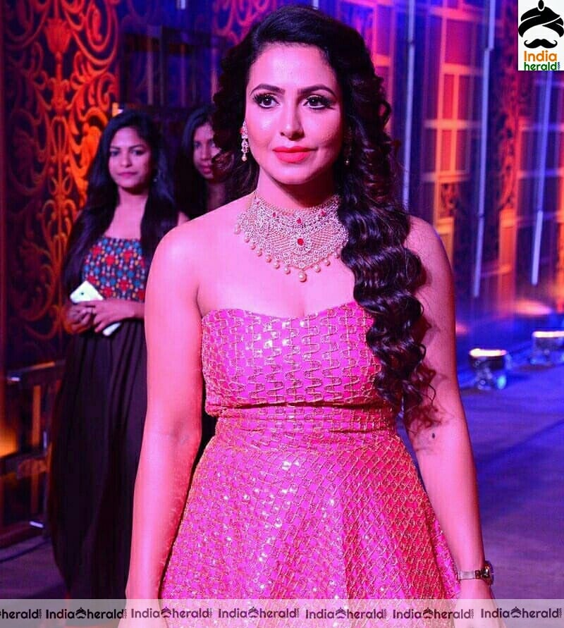 Actress Angana Roy Hot Stills From ZEE Telugu Bullitera Awards 2019