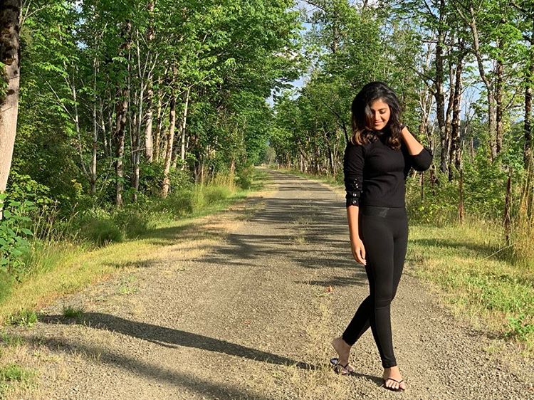 Actress Anjali latest images