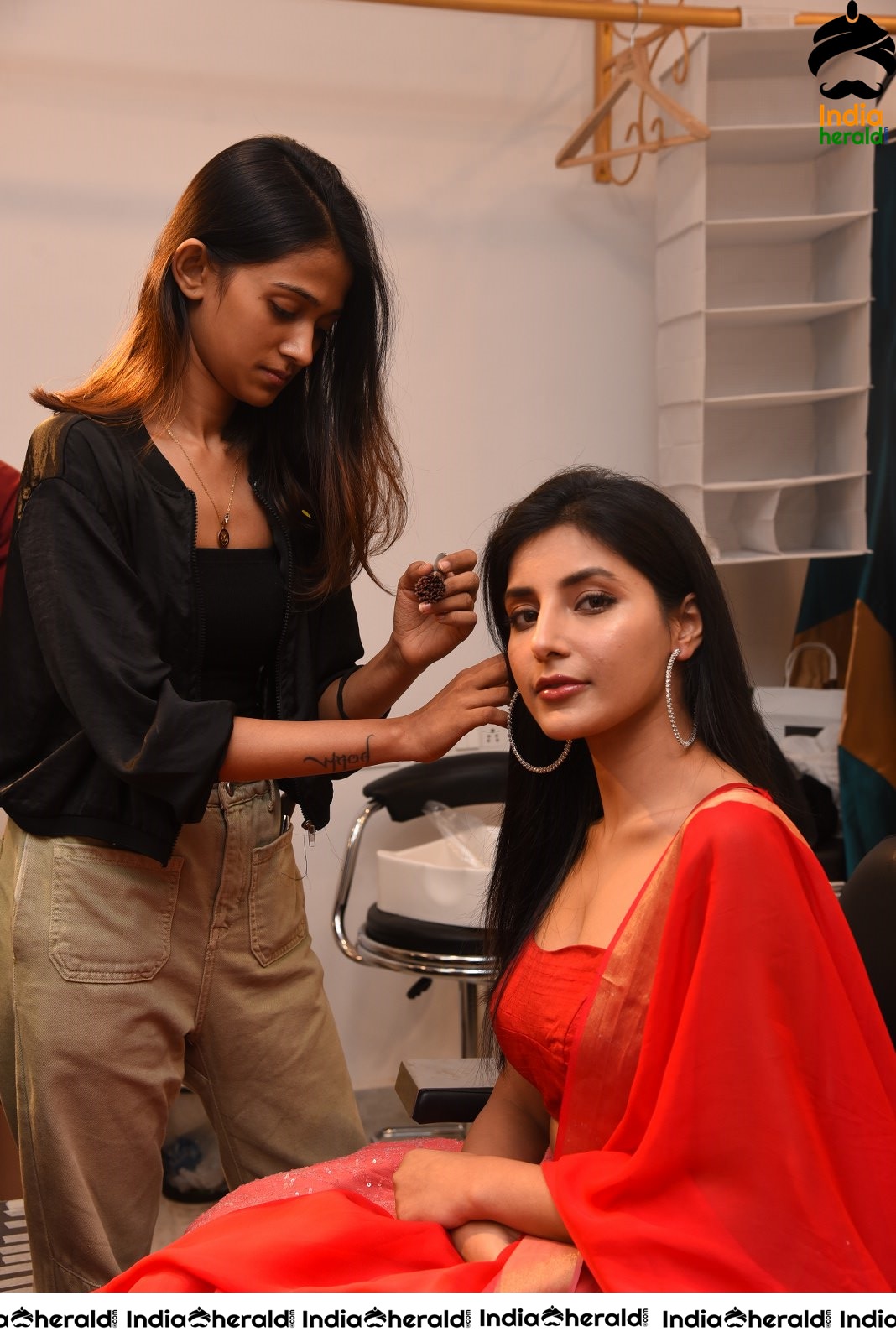 Actress Harshita Gaur gets Spa Treatment