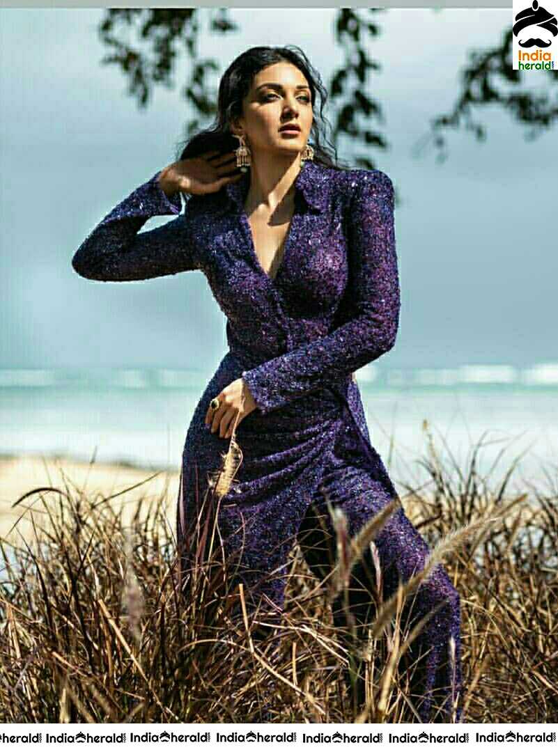 Actress Huma Qureshi Latest  Sexy Stills