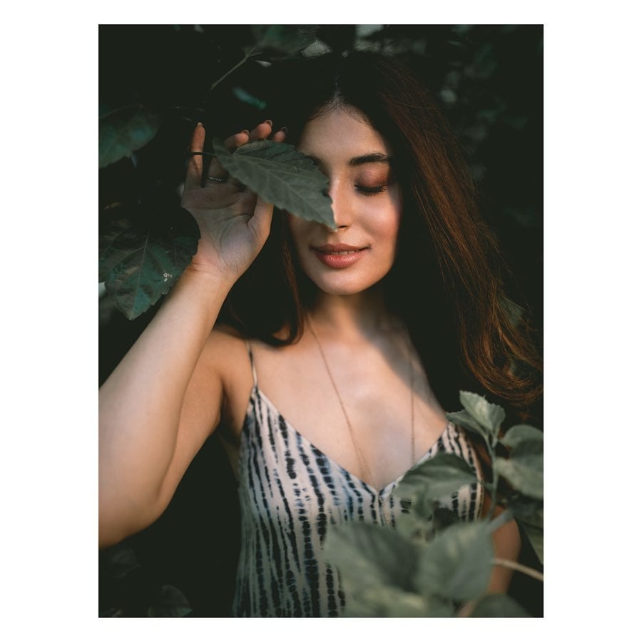 Actress Kritika Kamra super cool images