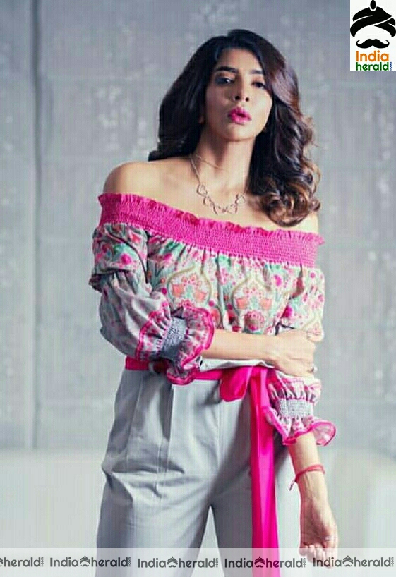 Actress Lakshmi Manchu Latest pink Photoshoot