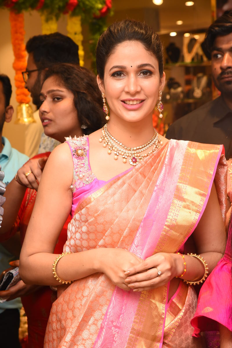Actress Lavanya Tripathi Saree Set 1 Photos