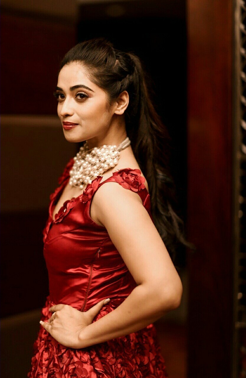 Actress Mansoom Shankar Bright And Beautiful Hot New Stills