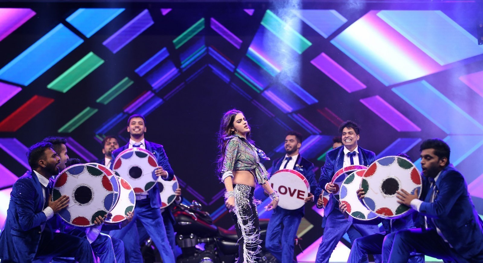 Actress Nidhhi Agerwal Hot Dance Stills From SIIMA Awards 2019 Set 2