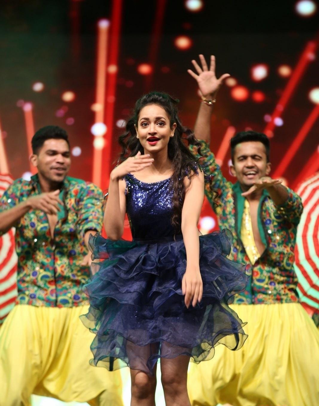 Actress Shanvi Srivastava Hot Dance Stills From SIIMA Awards 2019 Set 3