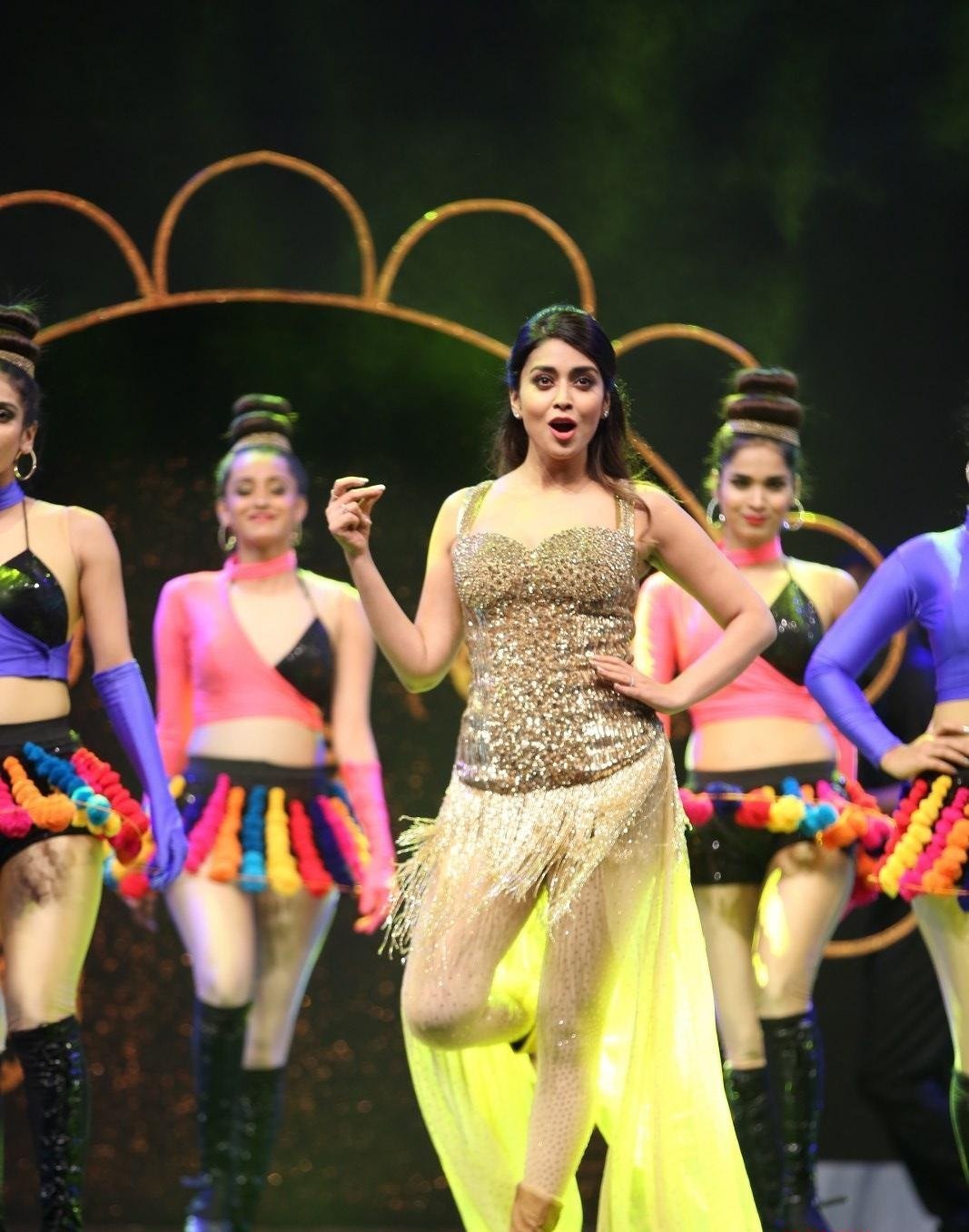 Actress Shriya Saran Hot Dance Stills From SIIMA Awards 2019 Set 3