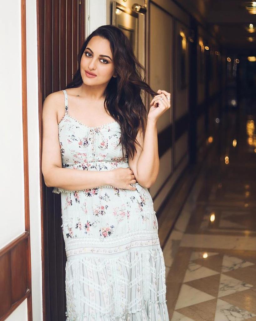 Actress Sonakshi Sinha Captivating images