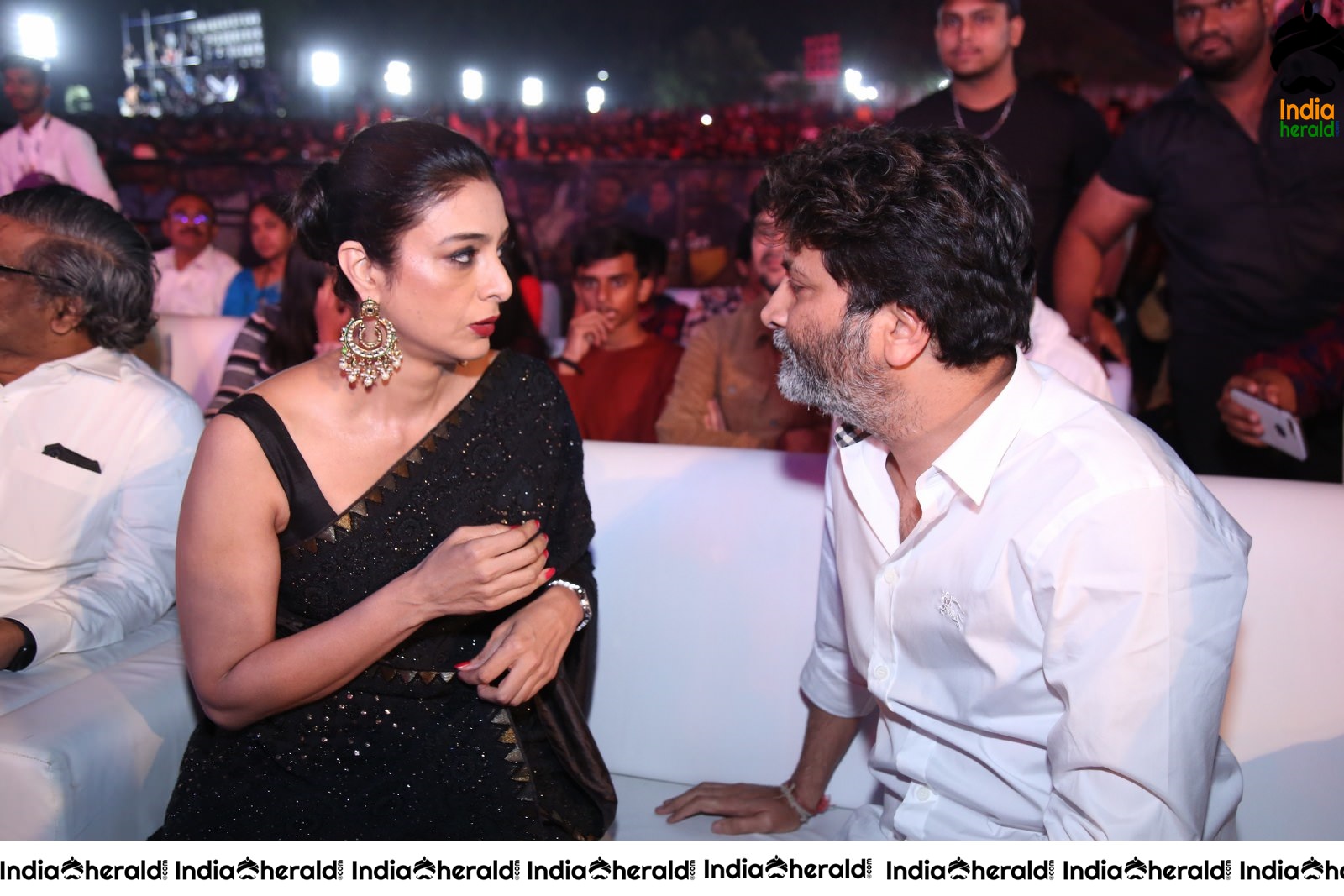 Actress Tabu welcomed by Trivikram Srinivas Set 2