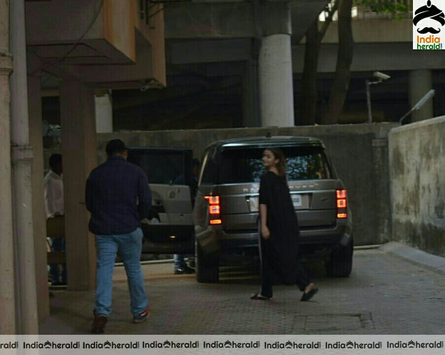 Aditi Rao and Aliabhatt In Black And Spotted Outside At Andheri