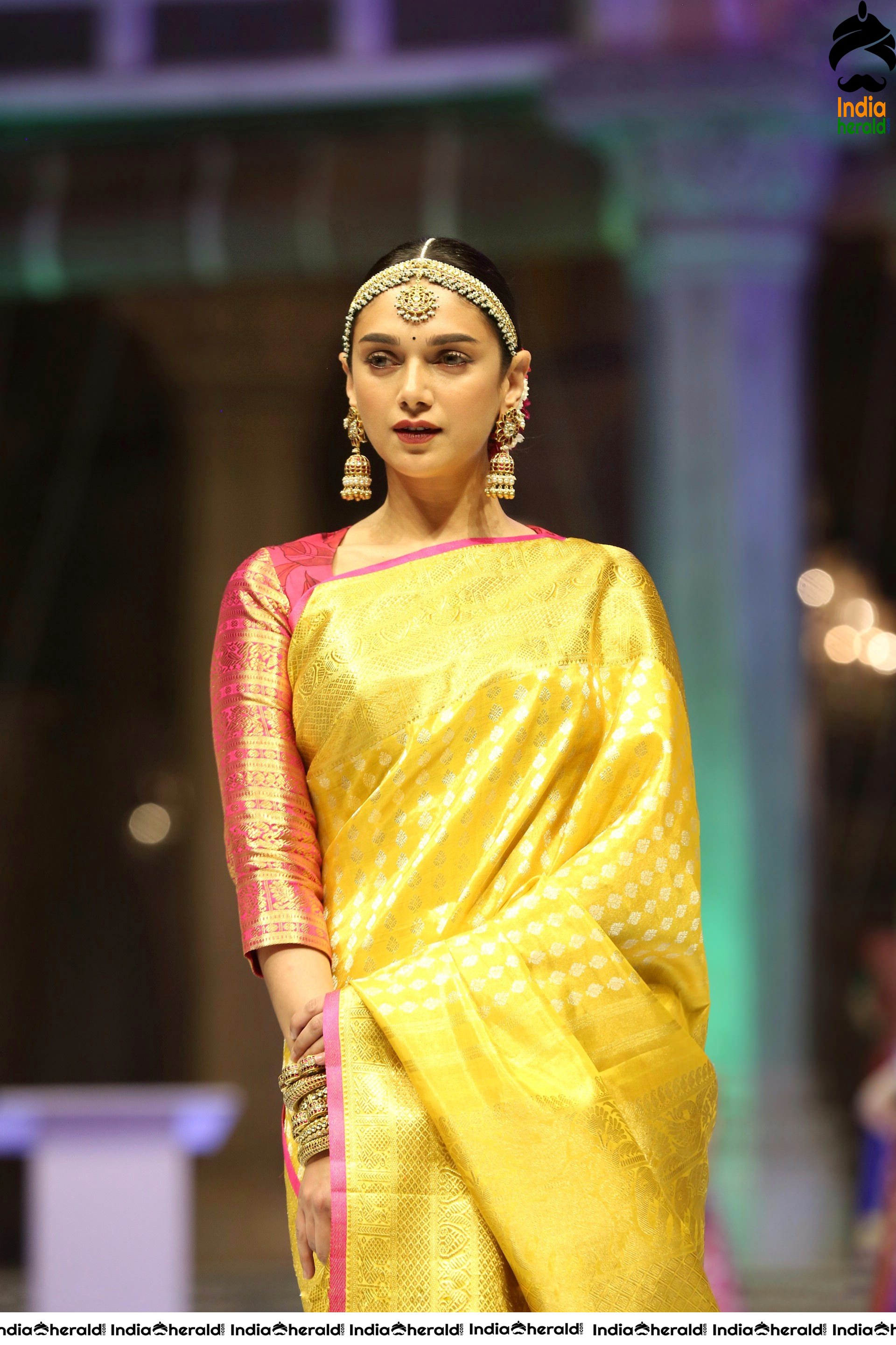 Aditi Rao is an Ethereal Beauty as she was dressed in Traditional Saree and Antique Jewellery
