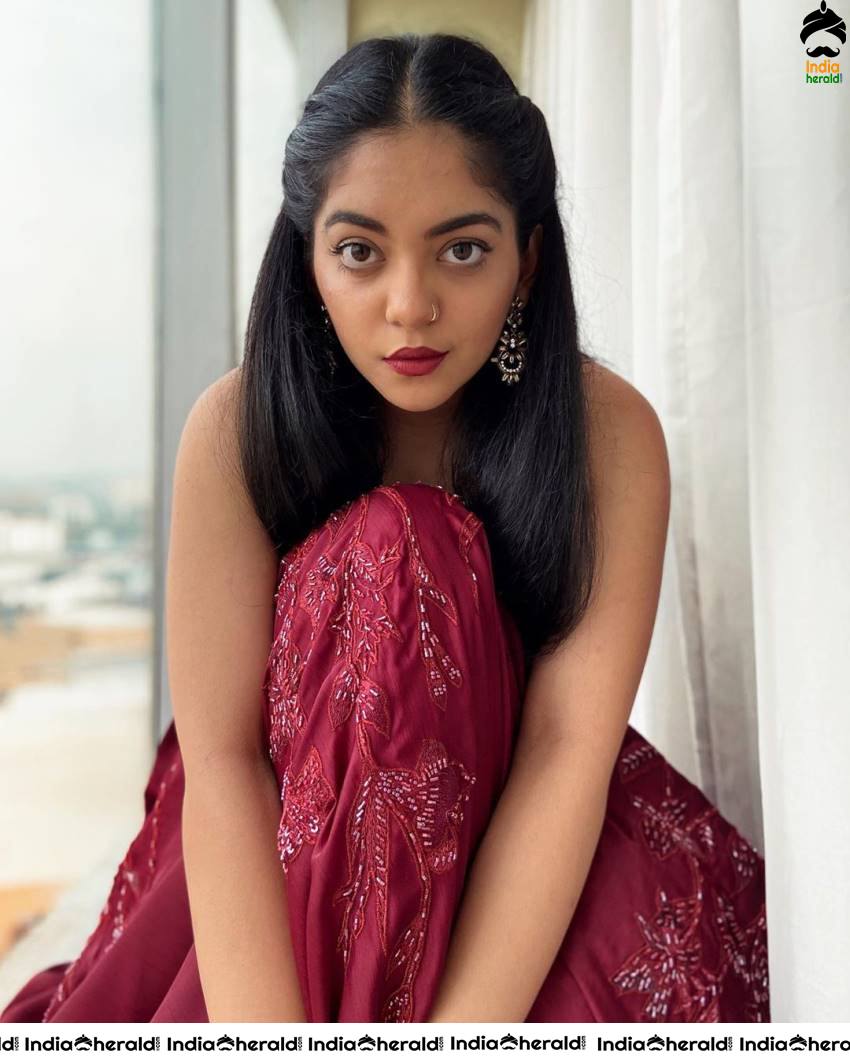 Ahaana Krishna Alluring Hot and Seductive Photos Set 1