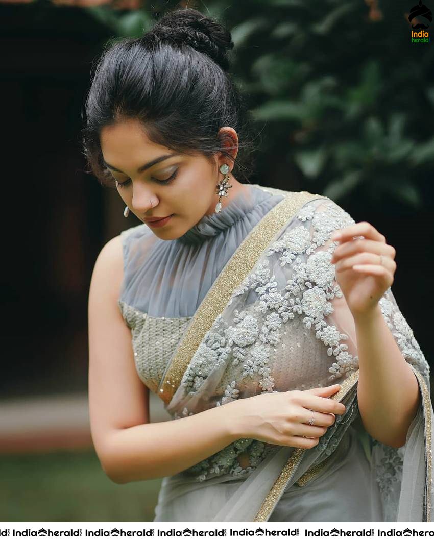 Ahaana Krishna Alluring Hot and Seductive Photos Set 1