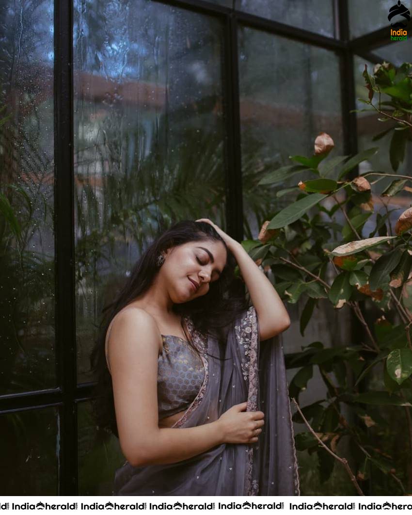 Ahaana Krishna Alluring Hot and Seductive Photos Set 3