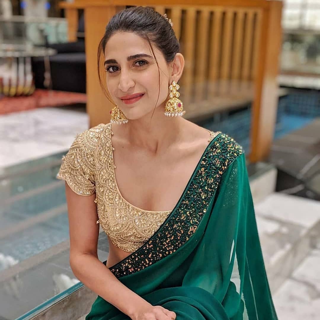 Ahana Kumra Looking Tempting Hot In Backless Blouse