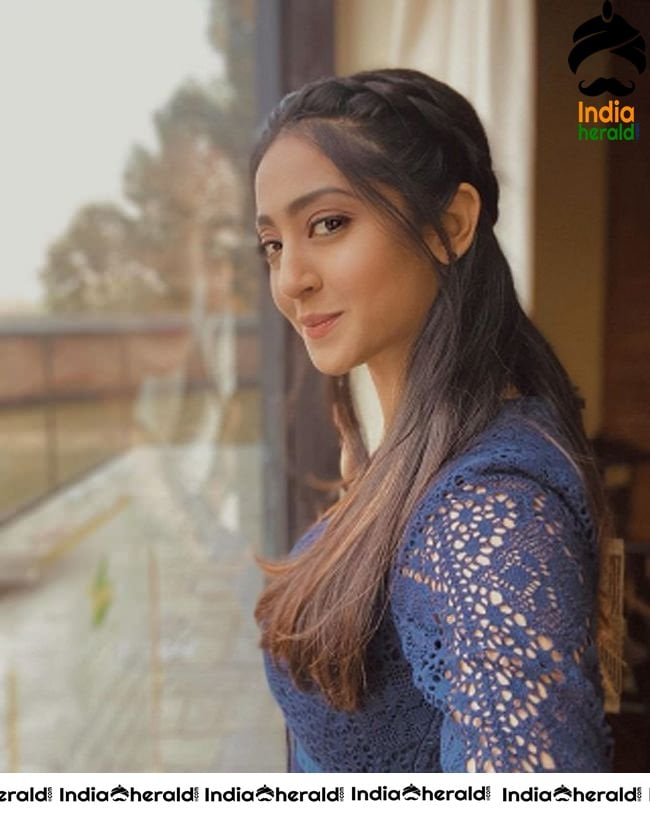 Aindrita Ray will tempt your mood in these Hot Photos Set 2