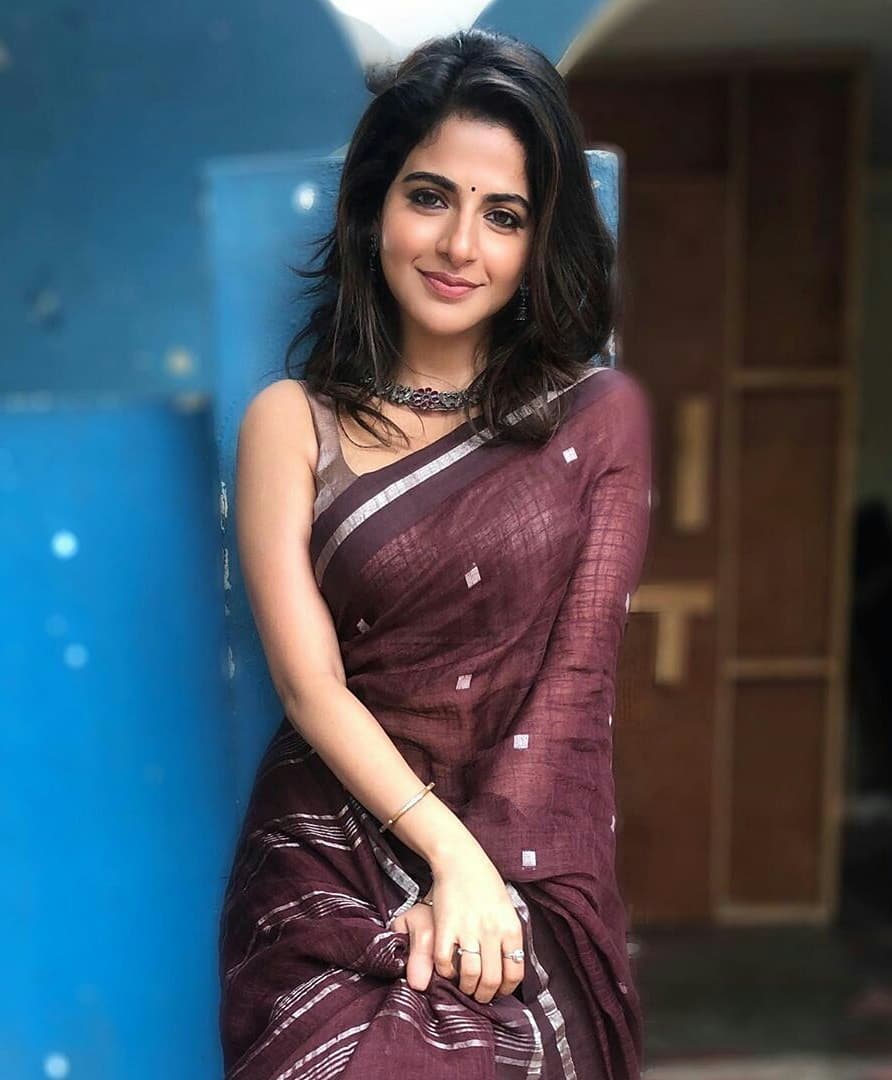 Aishwarya Menon Alluring Stills