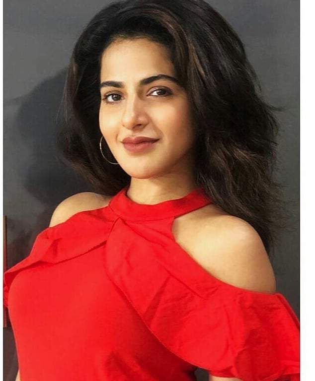 Aishwarya Menon Alluring Stills