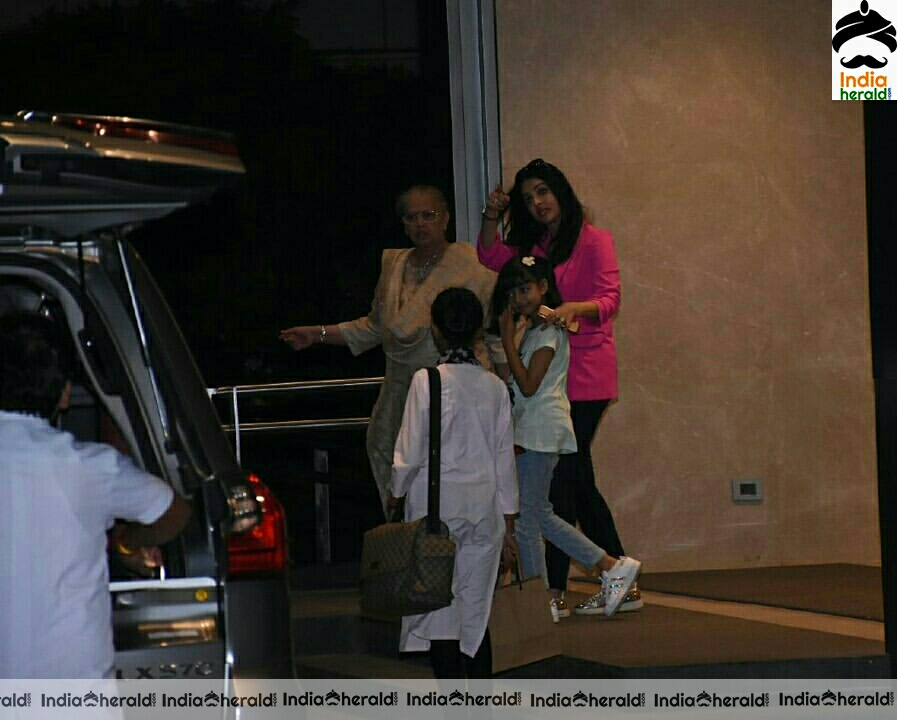 Aishwarya Rai And Abhishek Bachchan Spotted Outside At Bandra