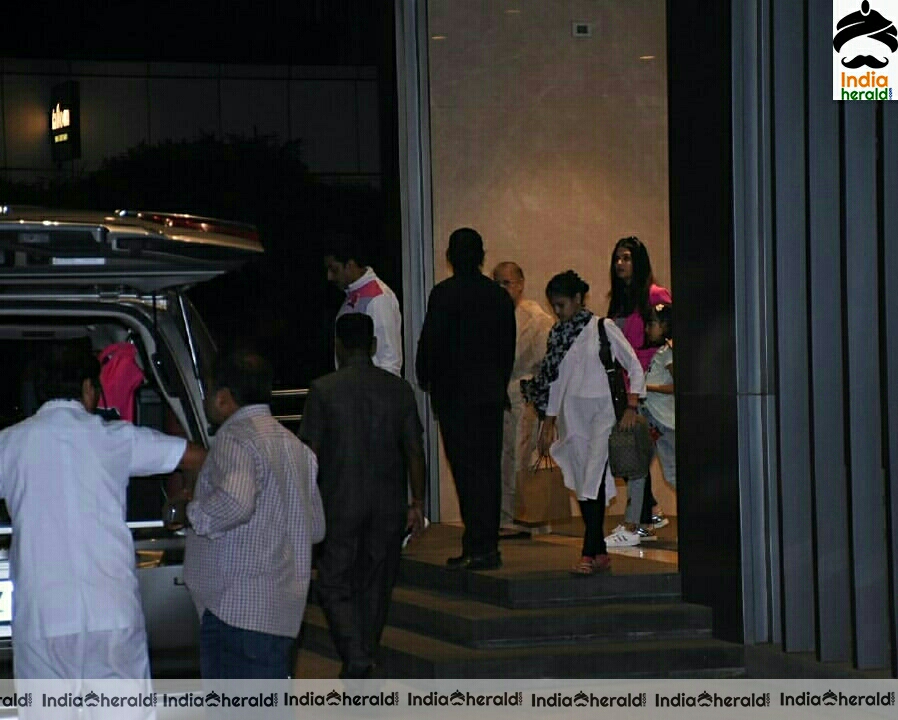 Aishwarya Rai And Abhishek Bachchan Spotted Outside At Bandra