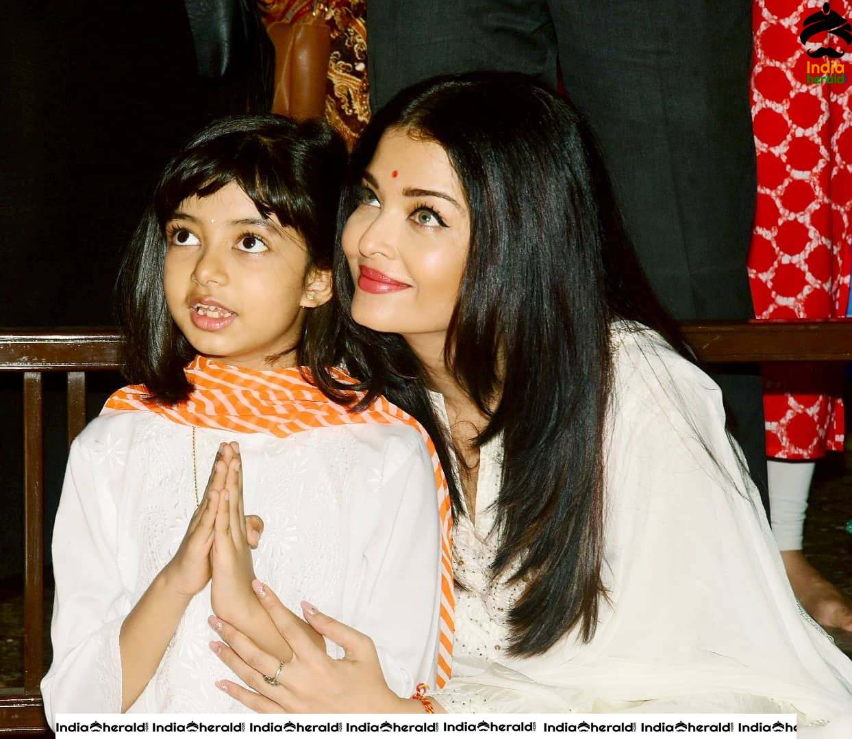 Aishwarya Rai with her Daughter Aaradhya during Pooja