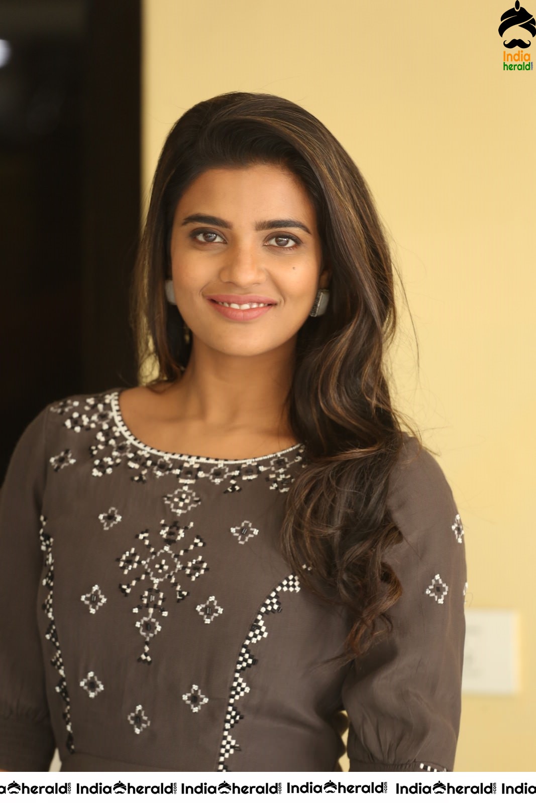 Aishwarya Rajesh Latest Interview Stills Set 1