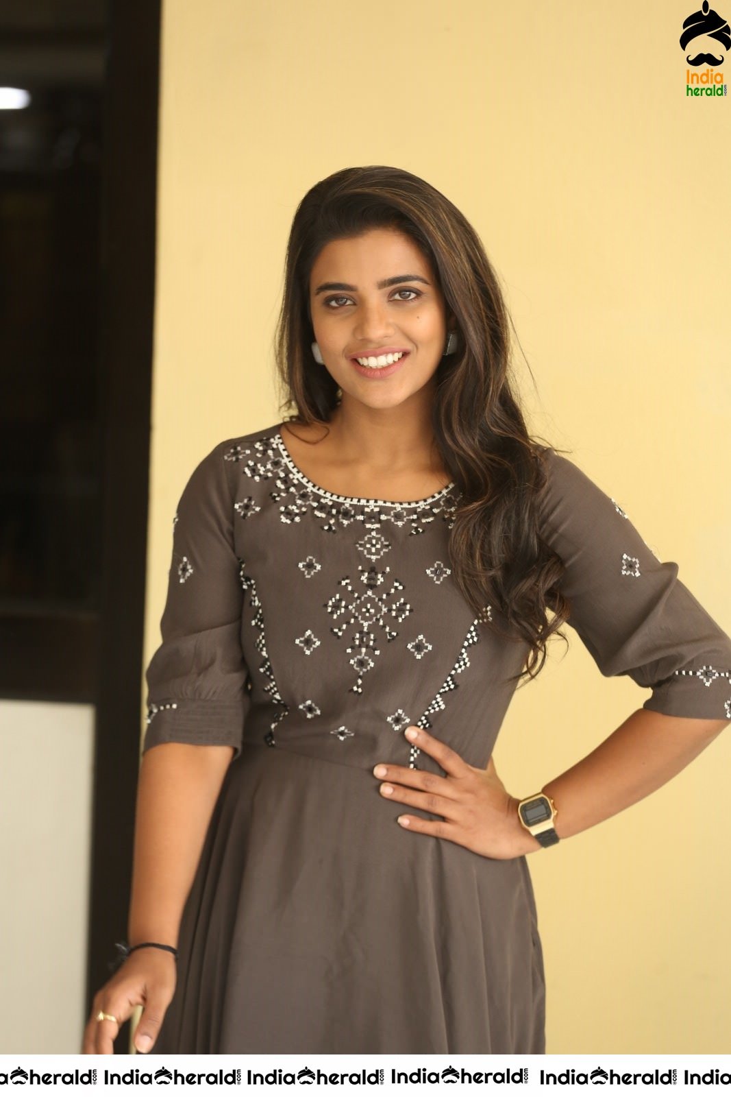 Aishwarya Rajesh Latest Interview Stills Set 2