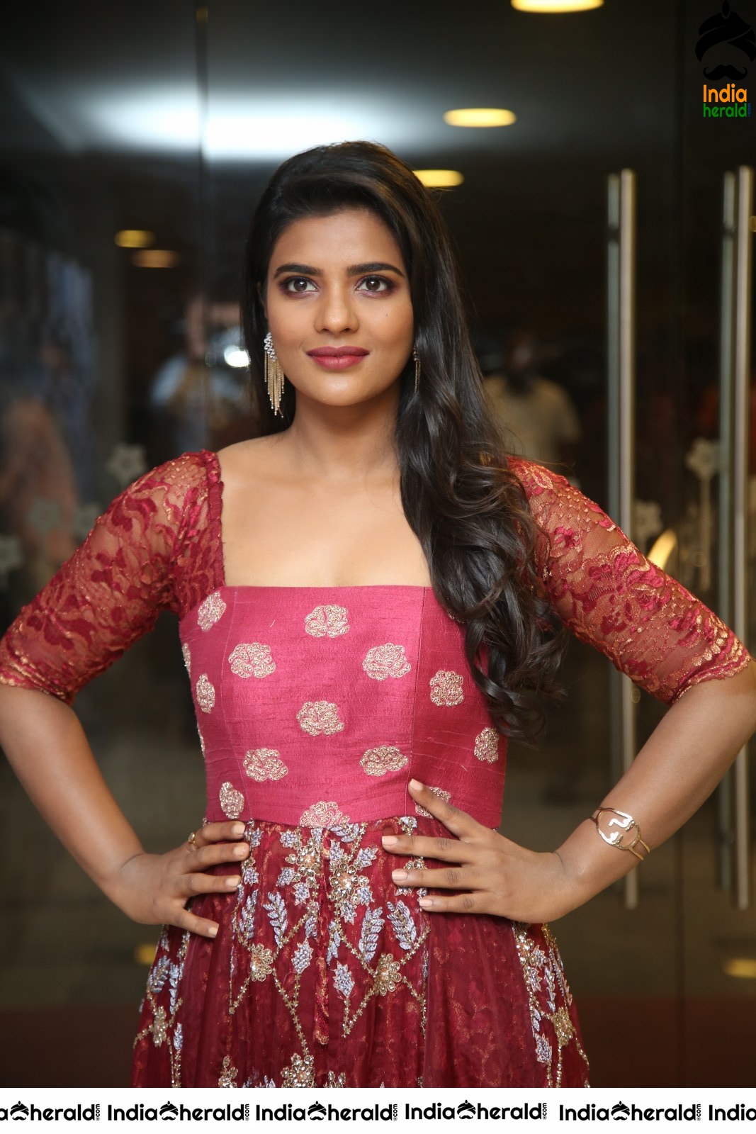 Aishwarya Rajesh Latest Stills Set 1