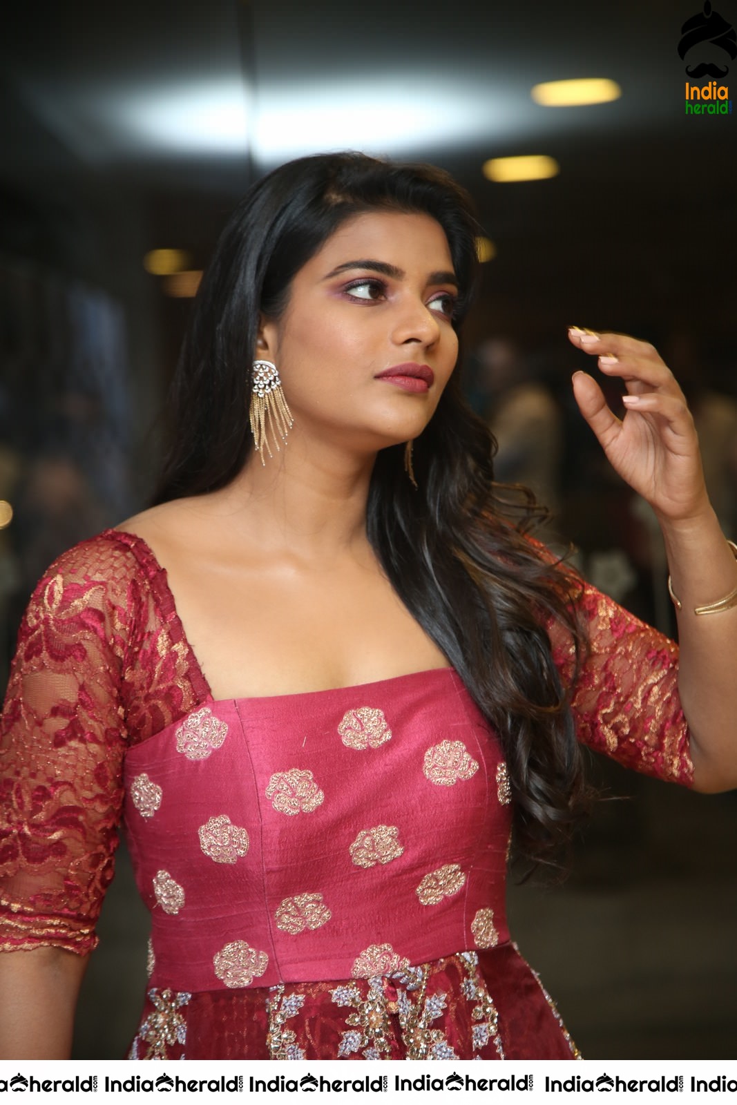 Aishwarya Rajesh Latest Stills Set 1