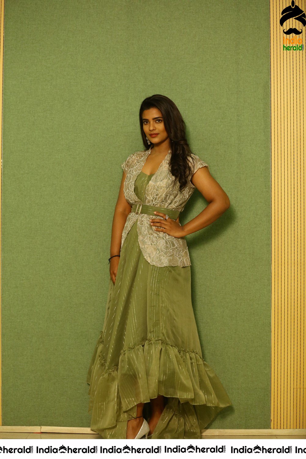 Aishwarya Rajesh Photos from Vaanam Kottatum Audio Launch