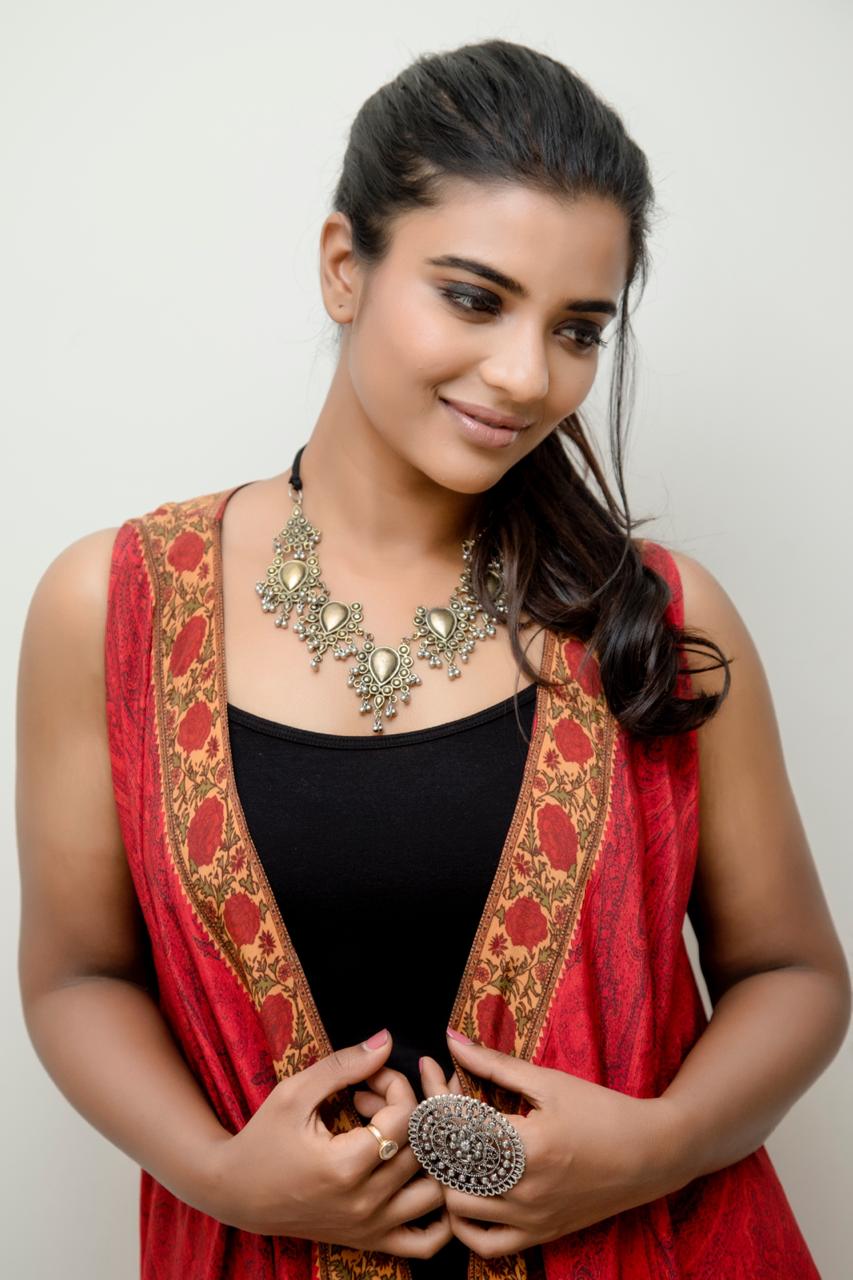 Aishwarya Rajesh Tempts In A Sleeveless Attire During Promotions Of Her Next