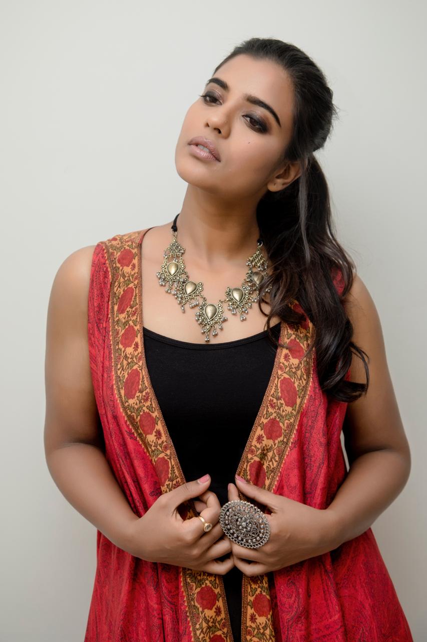 Aishwarya Rajesh Tempts In A Sleeveless Attire During Promotions Of Her Next