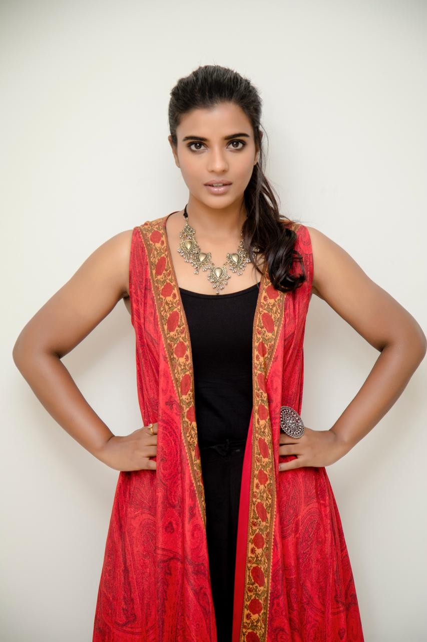 Aishwarya Rajesh Tempts In A Sleeveless Attire During Promotions Of Her Next