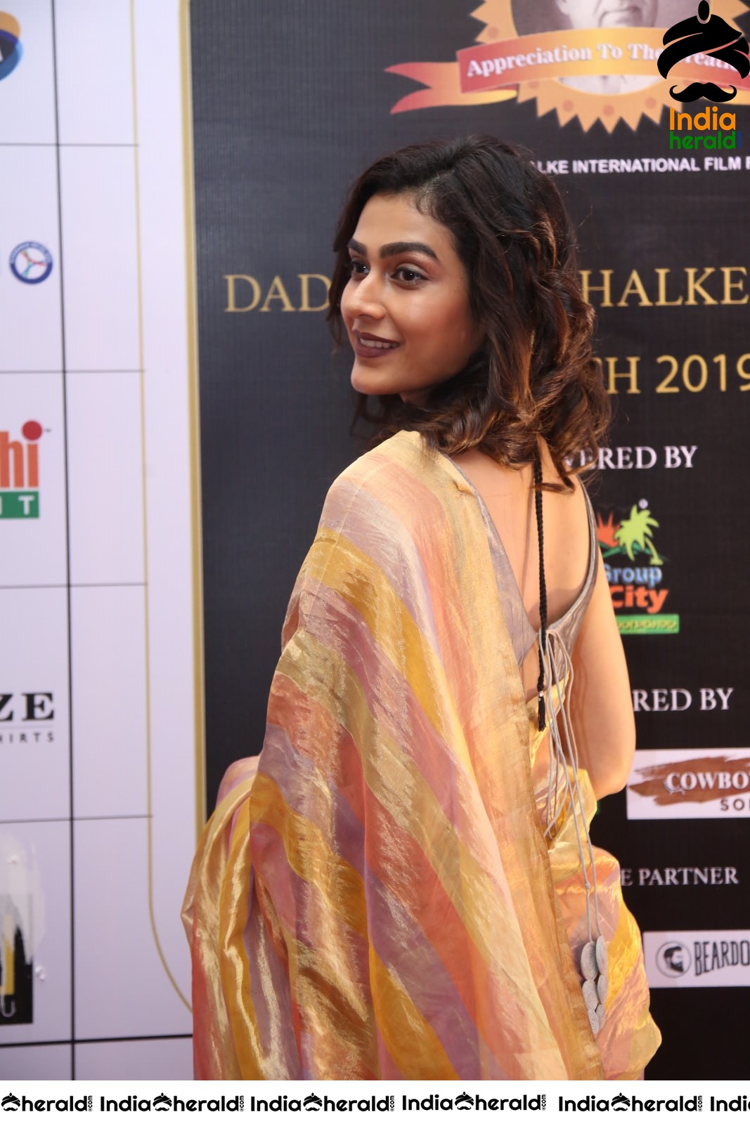 Akanksha Singh At Dada Saheb Phalke Award 2019