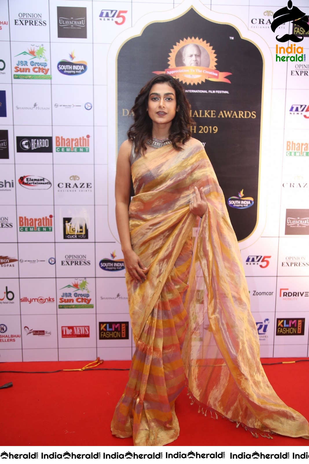 Akanksha Singh At Dada Saheb Phalke Award 2019