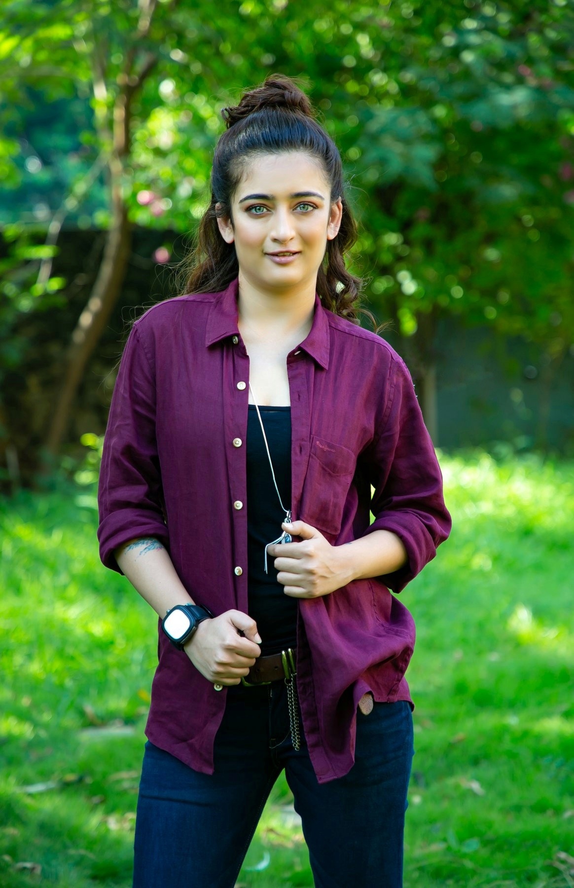 Akshara Haasan Hot Photo Shoot Stills Collection