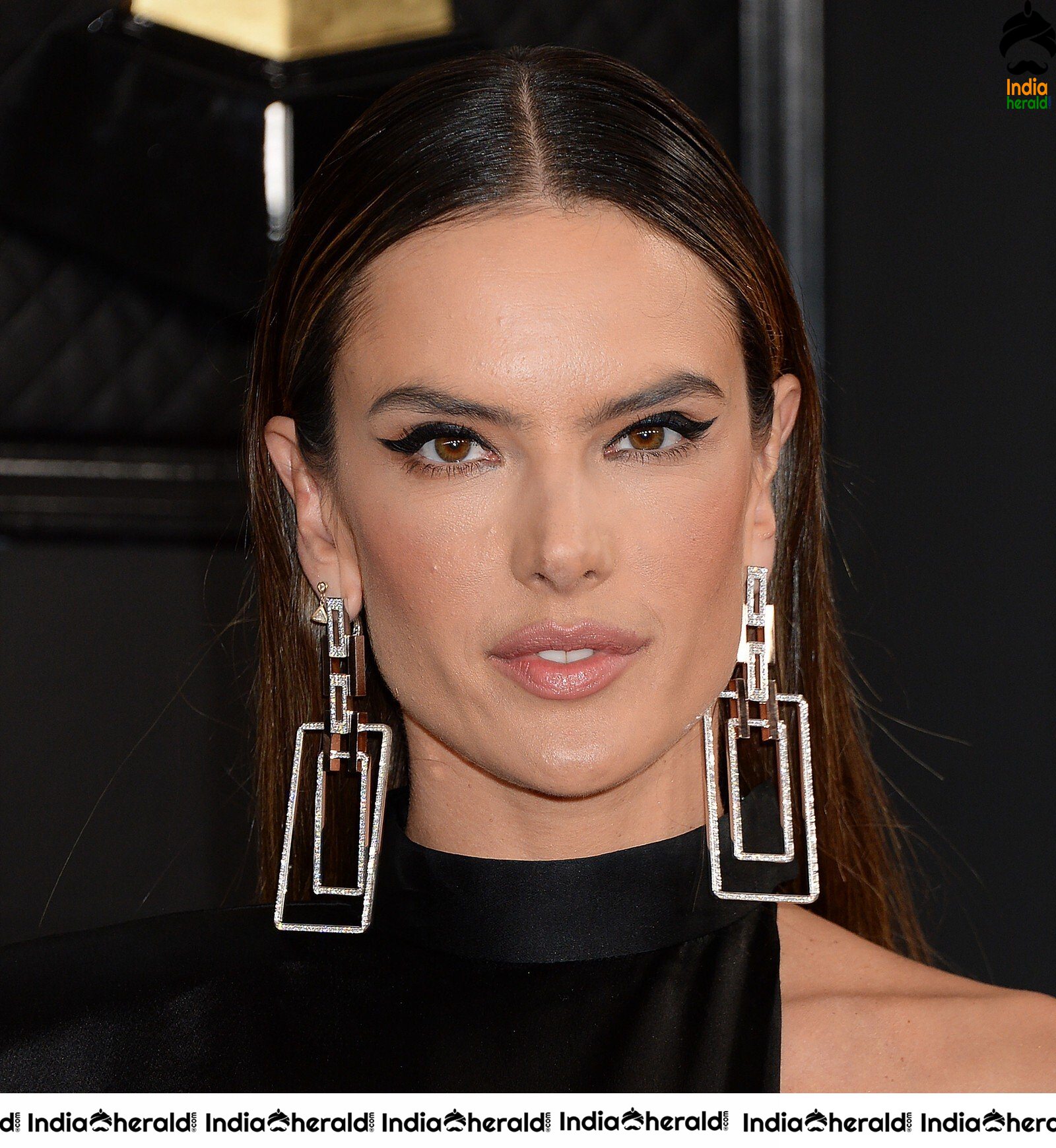 Alessandra Ambrosio at 62nd Annual Grammy Awards in Los Angeles Set 1