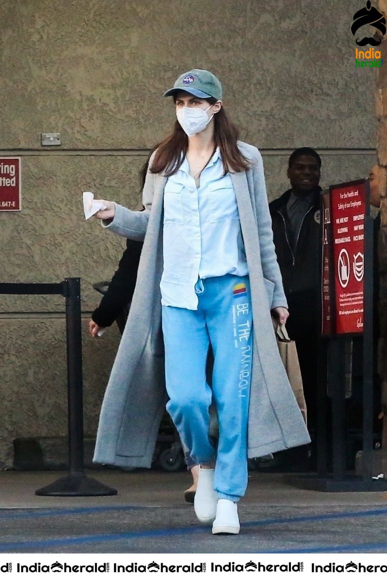 Alexandra Daddario spotted with masks due to Corona Virus outbreak in Los Angeles