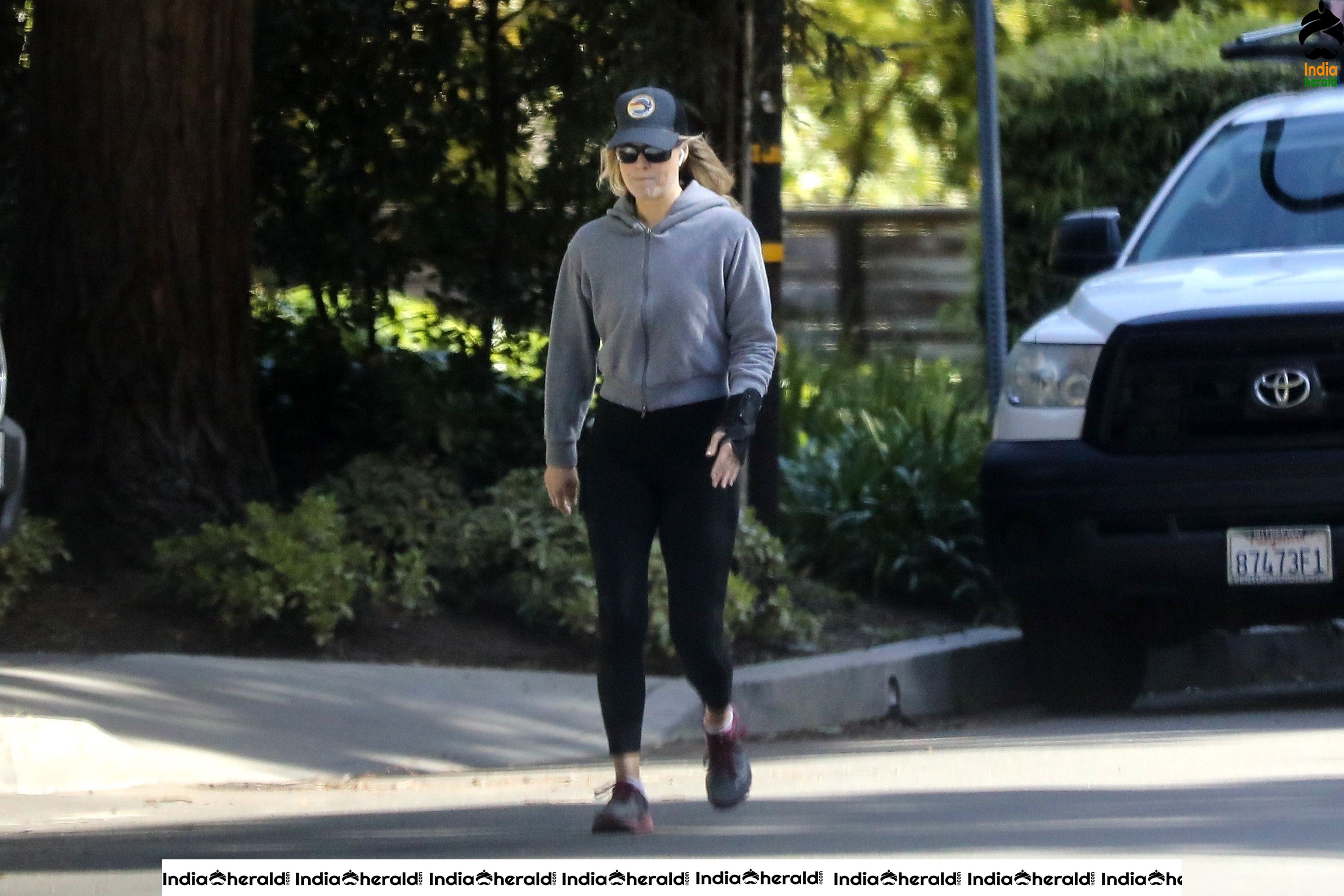 Ali Larter out for a walk in Santa Monica amid Corona Virus outbreak