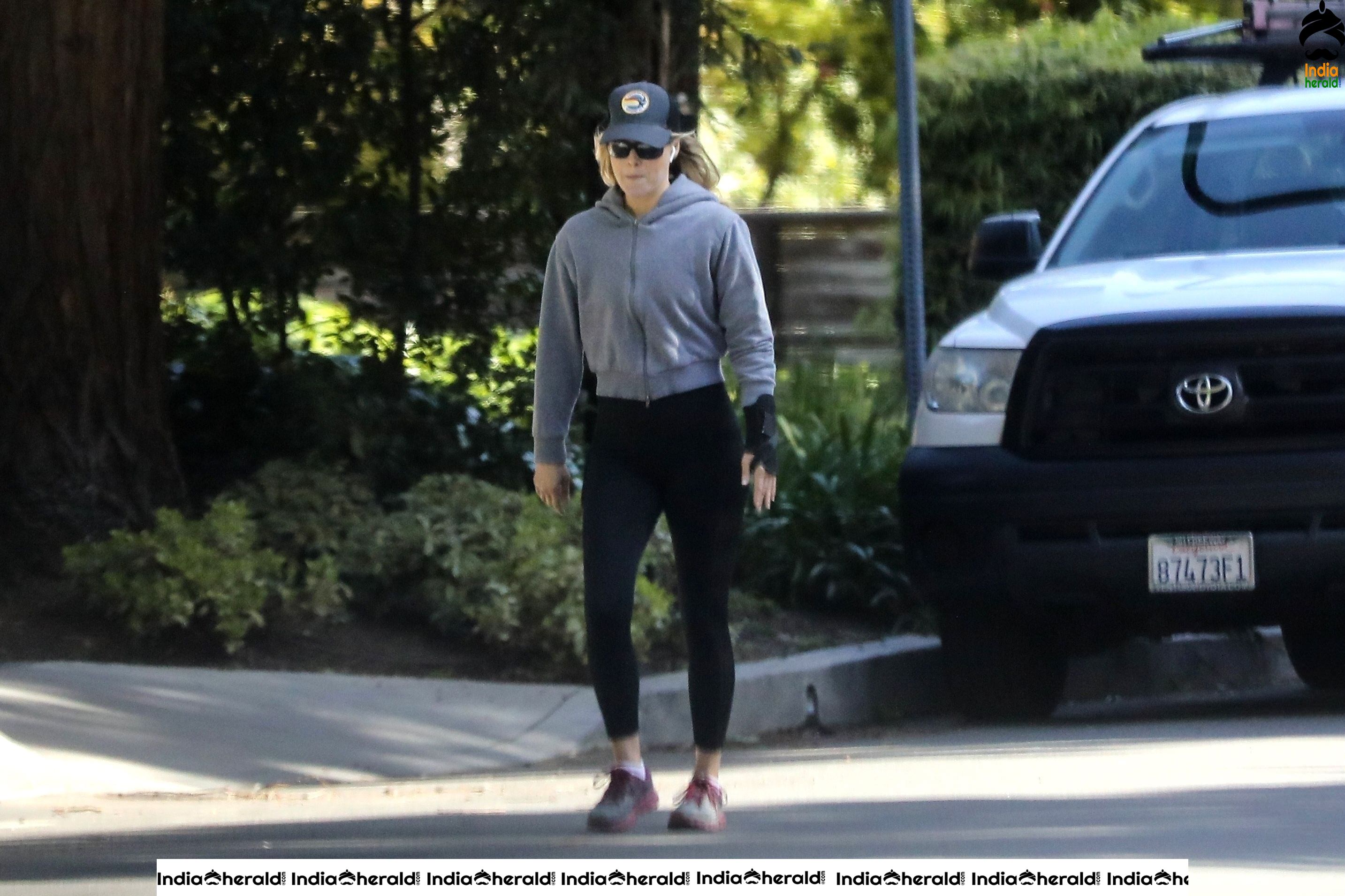 Ali Larter out for a walk in Santa Monica amid Corona Virus outbreak