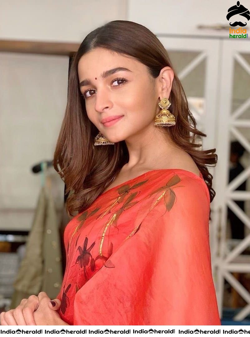 Alia Bhatt Clicked During Pooja Celebrations