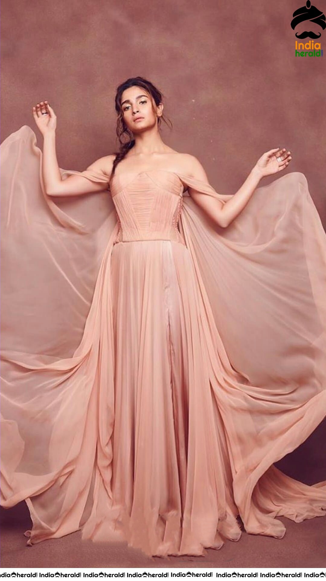 Alia Bhatt Looking Babelicious And Damn Hot In latest Photoshoot