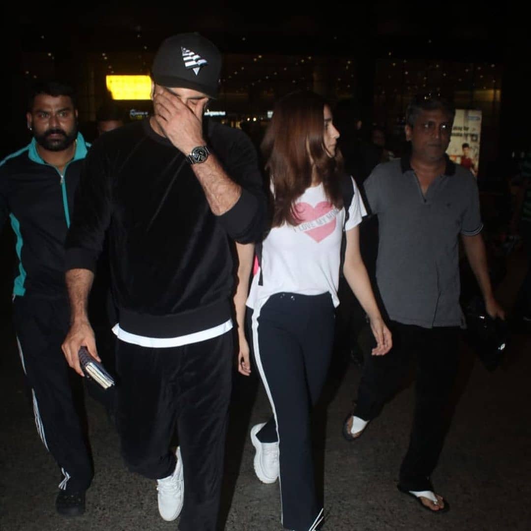 Alia Bhatt Spotted At Mumbai Airport With Her Boy Friend Ranbir Kapoor