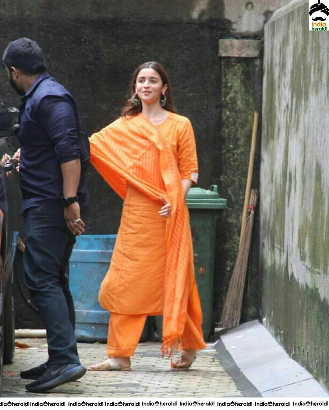 Alia Looking More Beautiful In This Orange Chudi
